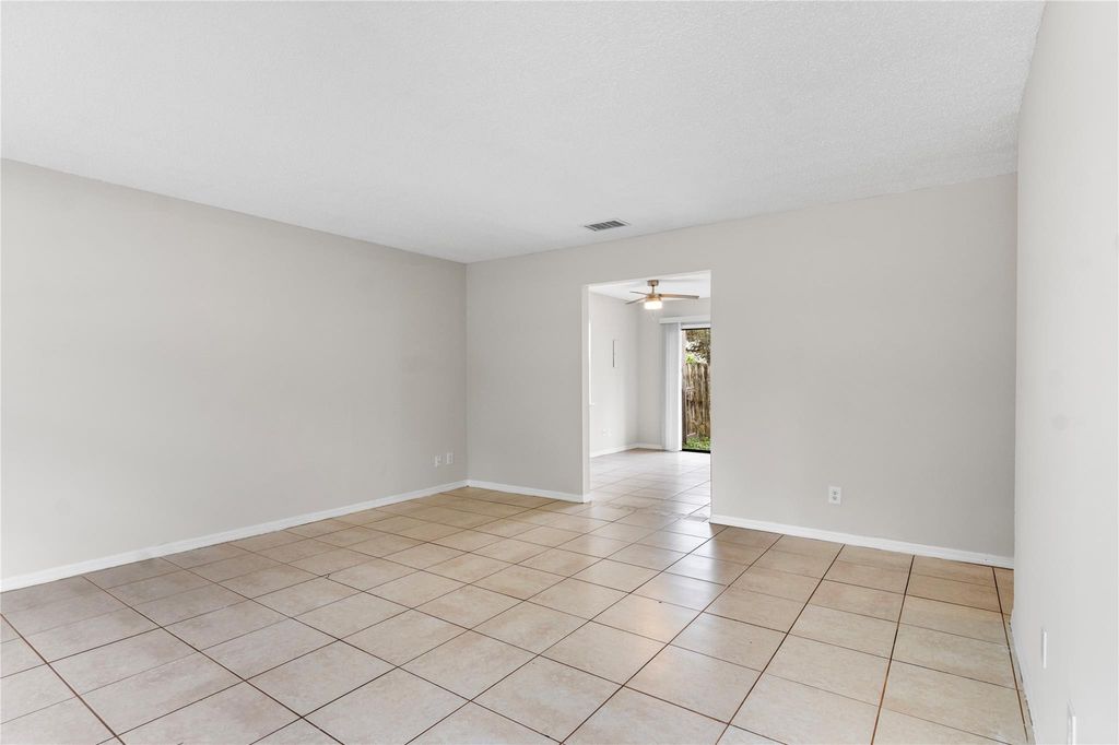 Photo of 306 35th Avenue, Vero Beach, FL 32968 (MLS # F10548077)