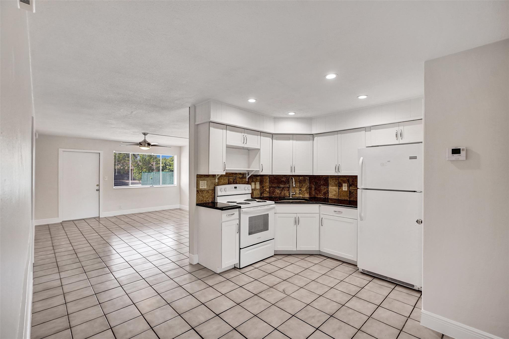 2175 NE 56 St 111
