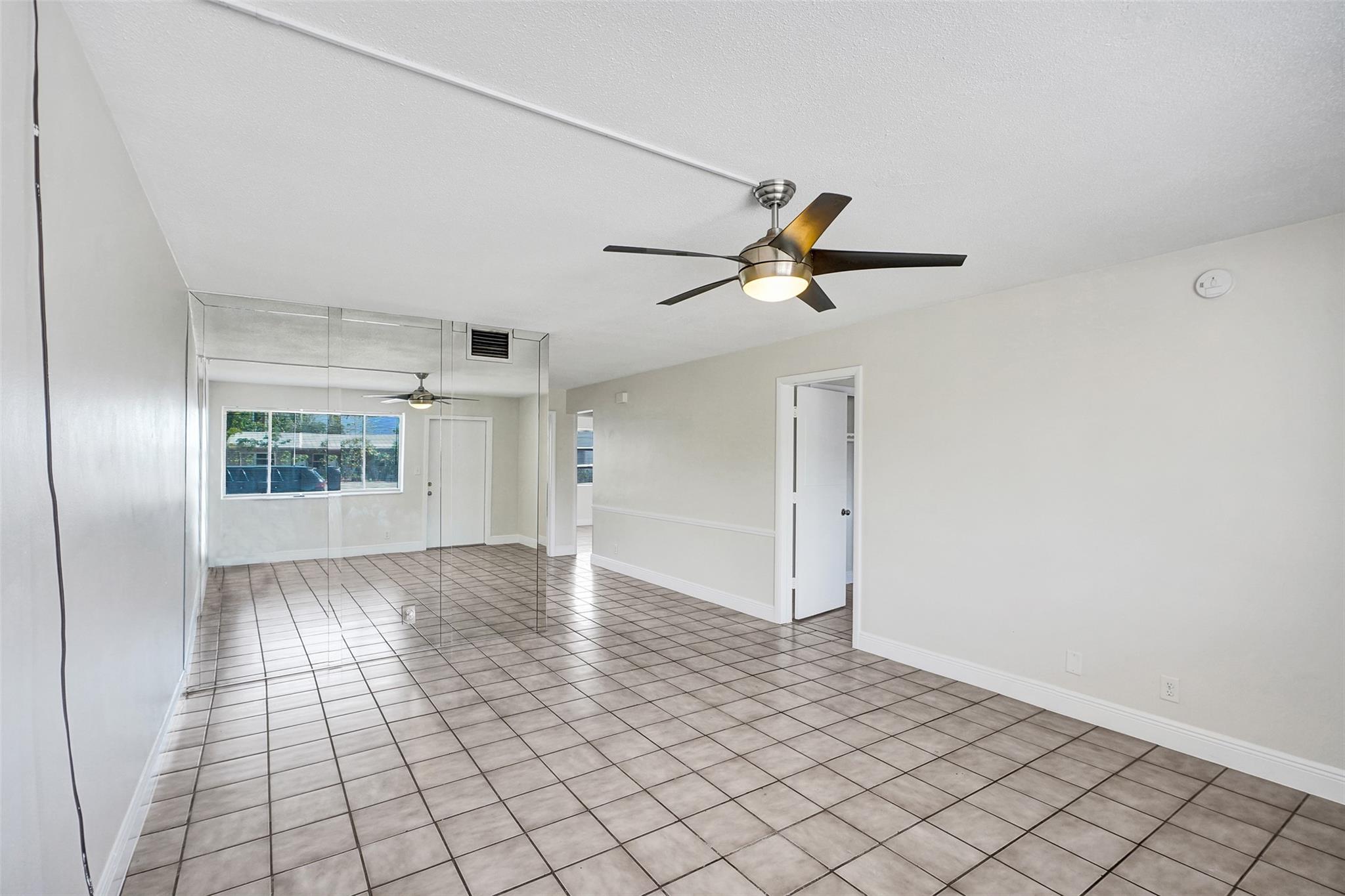 2175 NE 56 St 111