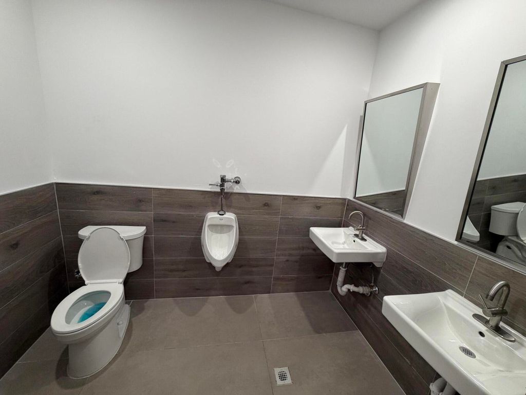 Photo of 5170 N Federal Highway, Fort Lauderdale, FL 33308 (MLS # R11157954)