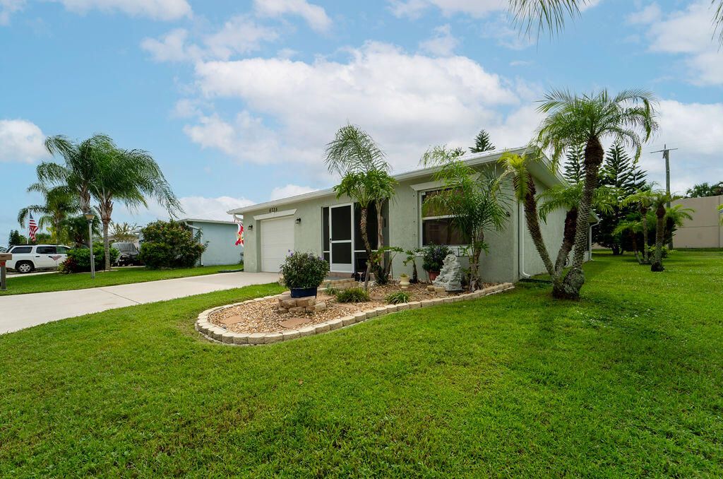 Photo of 6735 Dulce Real Avenue, Fort Pierce, FL 34951 (MLS # R10928664)