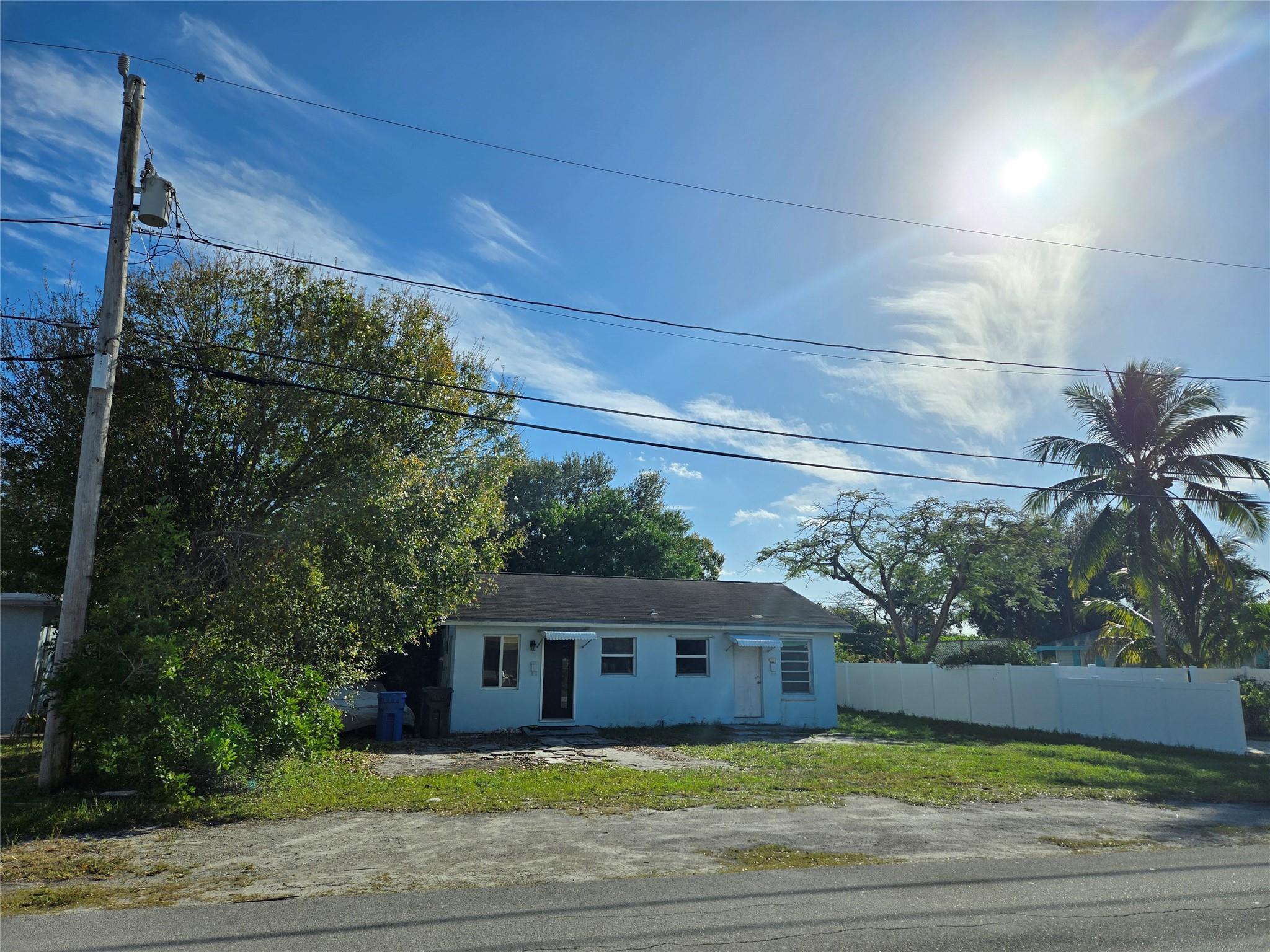 1262 NE 34th Ct