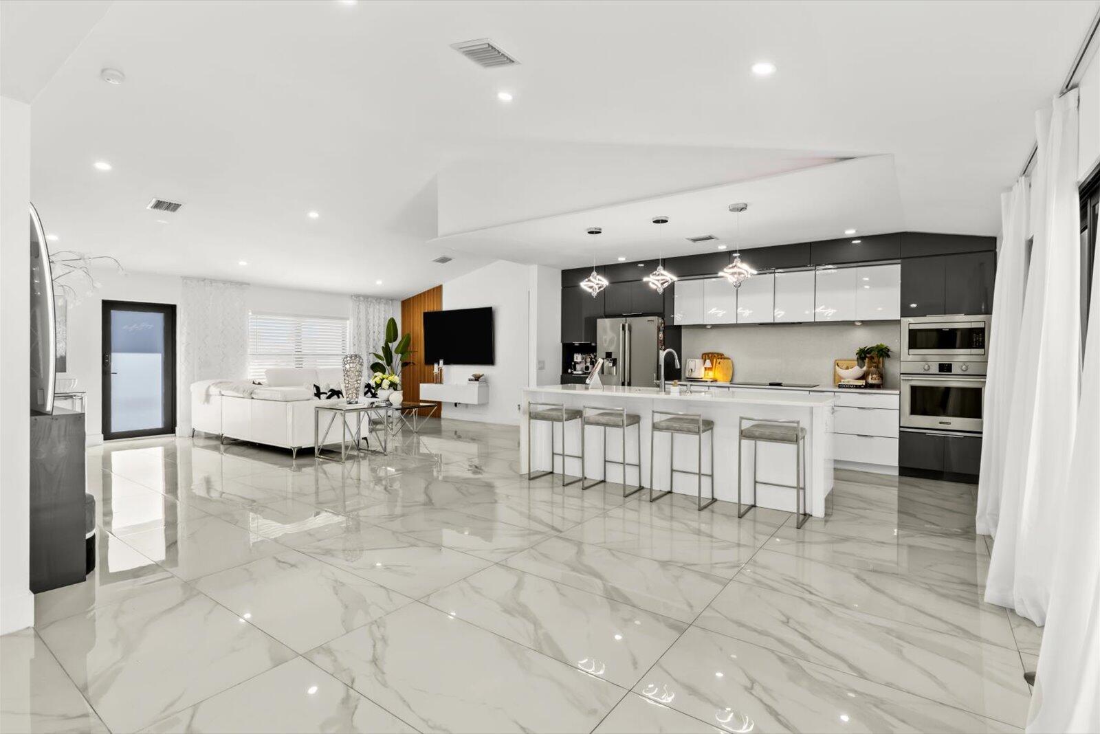 PORT SAINT LUCIE - Residential