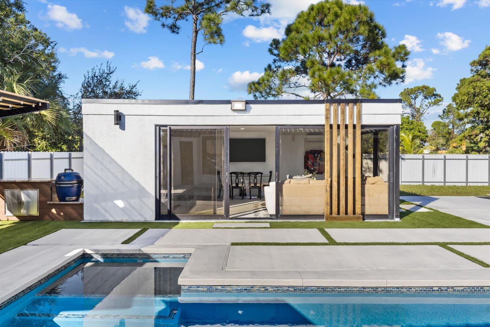 PORT SAINT LUCIE - Residential