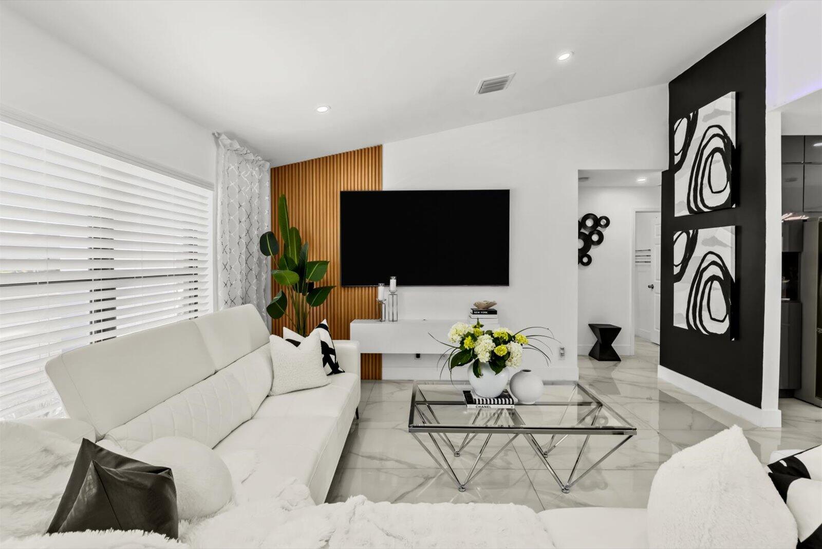 PORT SAINT LUCIE - Residential