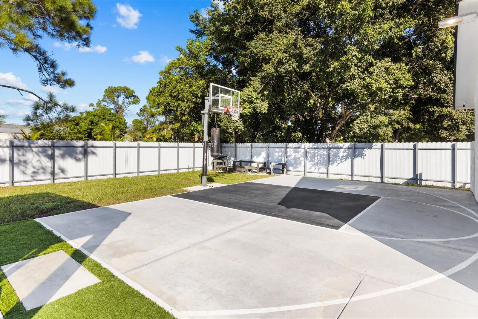 PORT SAINT LUCIE - Residential