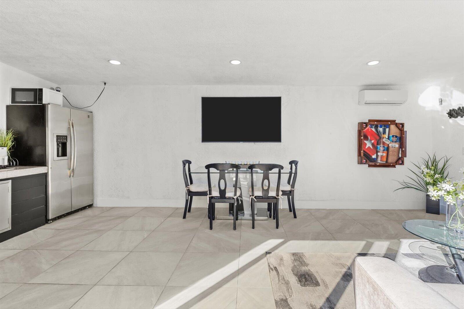 PORT SAINT LUCIE - Residential