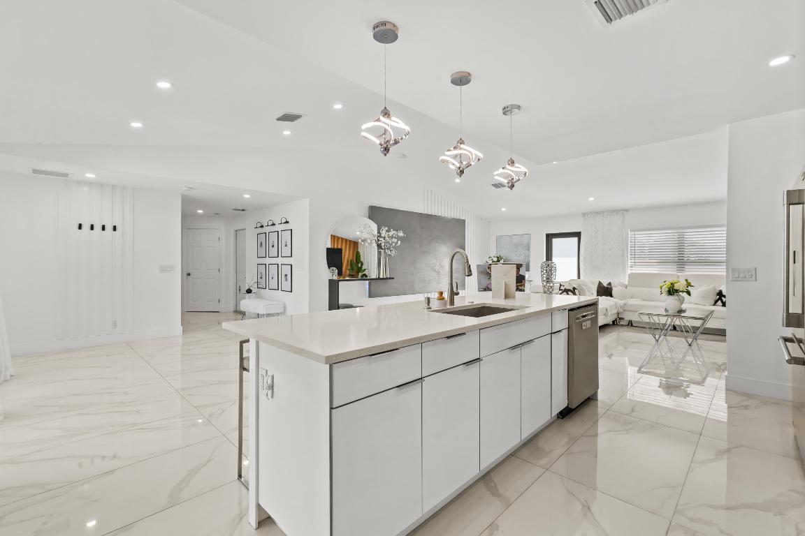 PORT SAINT LUCIE - Residential