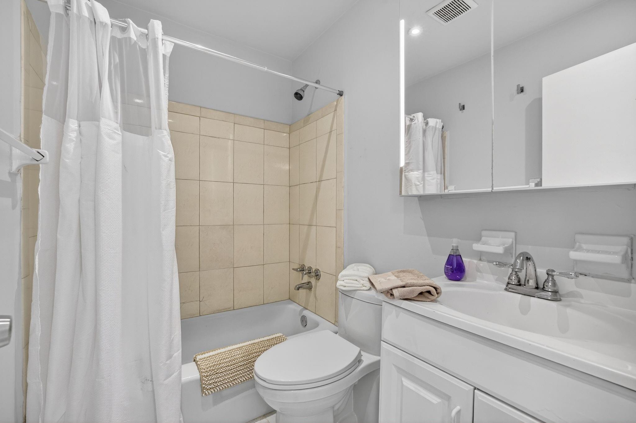 Azul At Kimberly Lake Con - Residential Lease