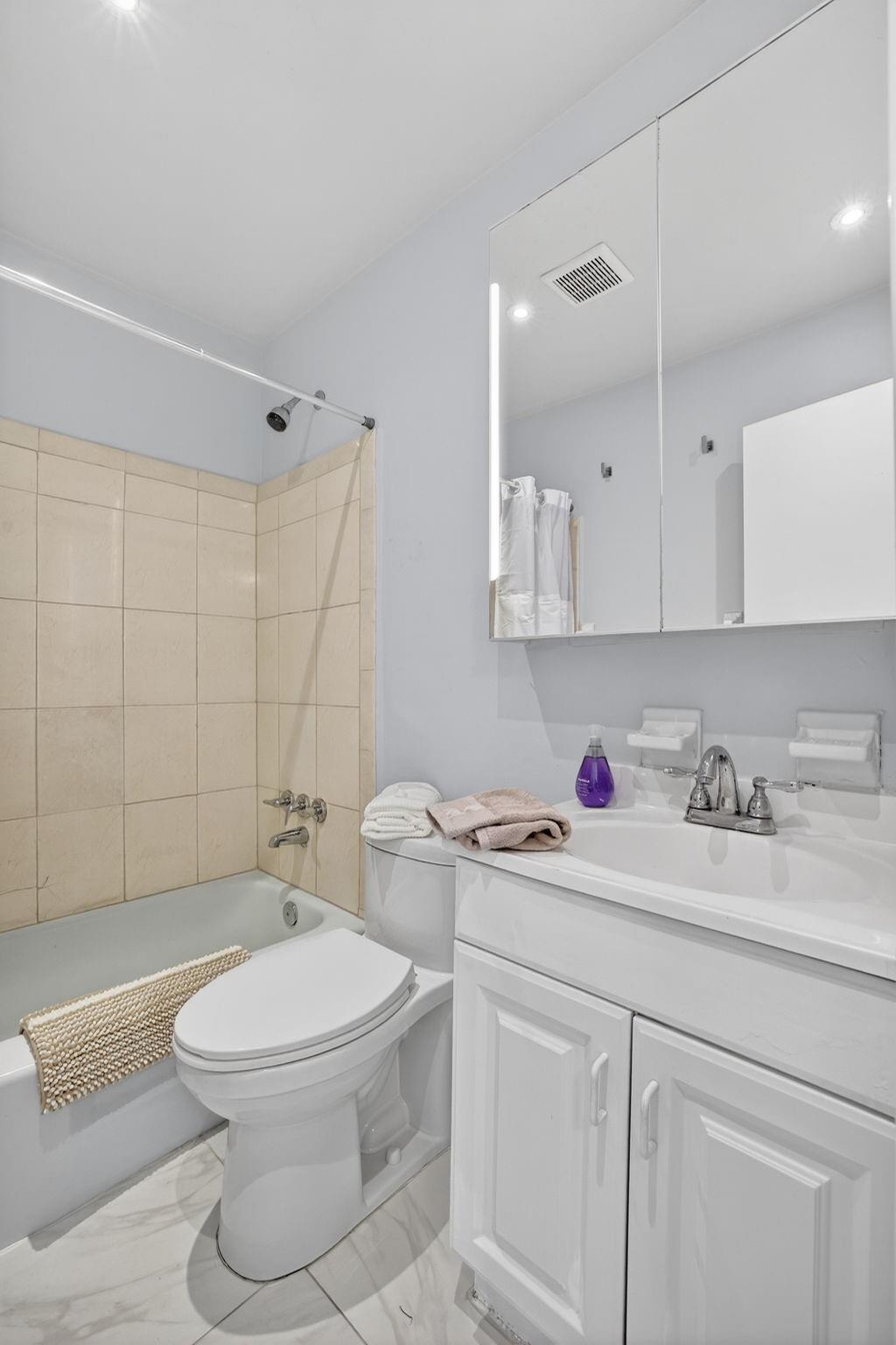 Azul At Kimberly Lake Con - Residential Lease