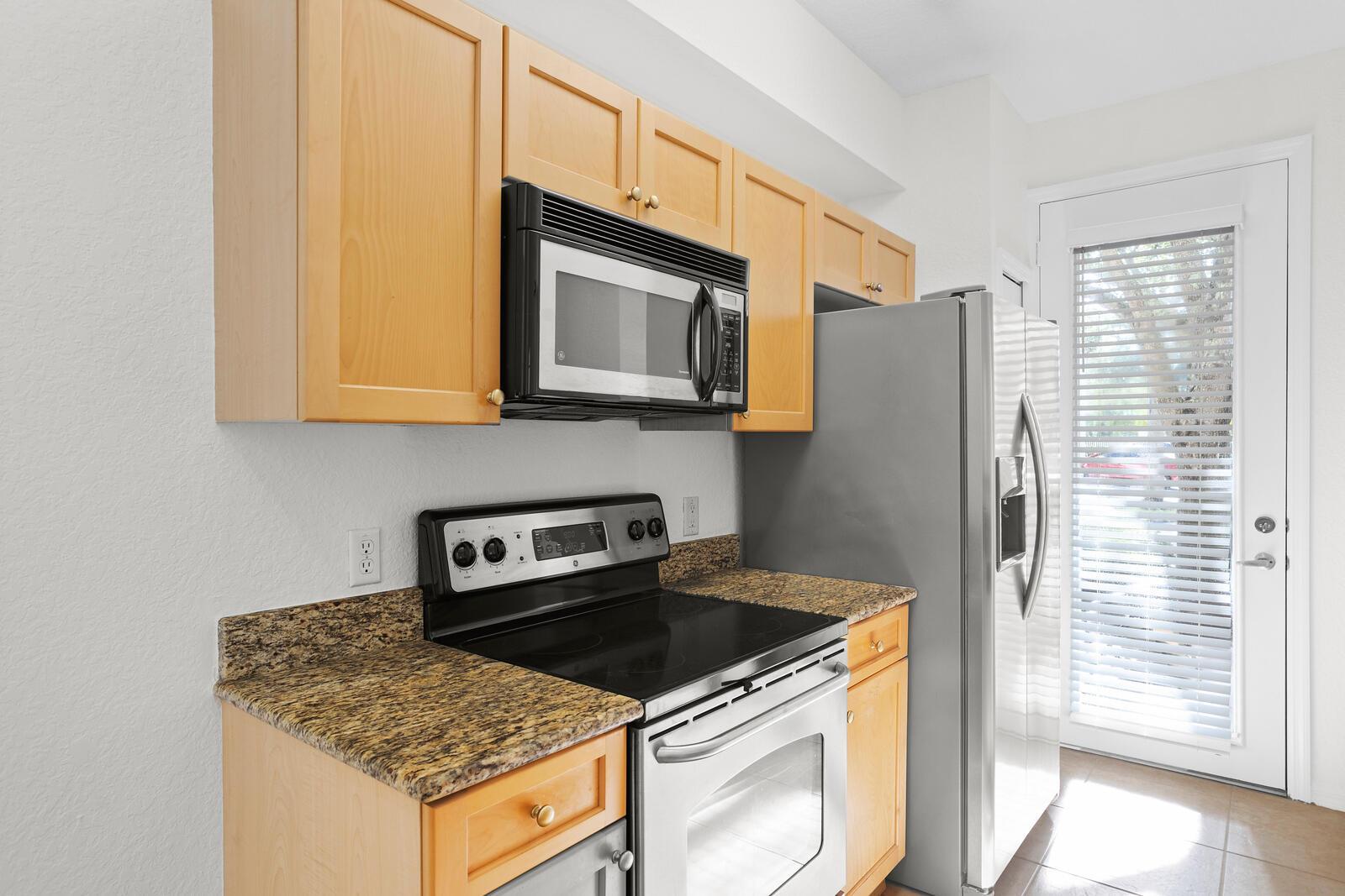 RESIDENCES AT LEGACY PLAC - Residential Lease