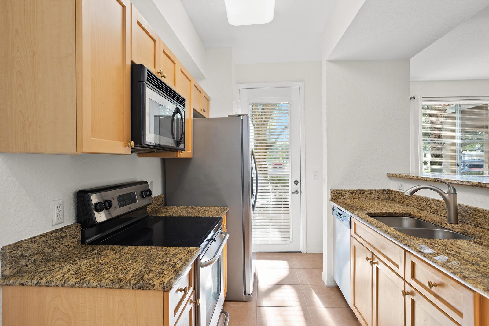 RESIDENCES AT LEGACY PLAC - Residential Lease