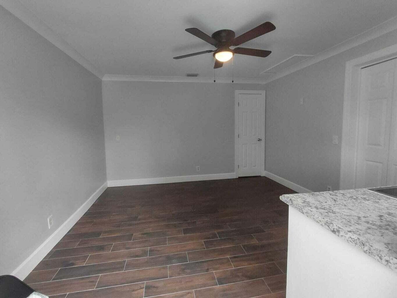 LAKE BELVEDERE ESTATES - Residential Lease