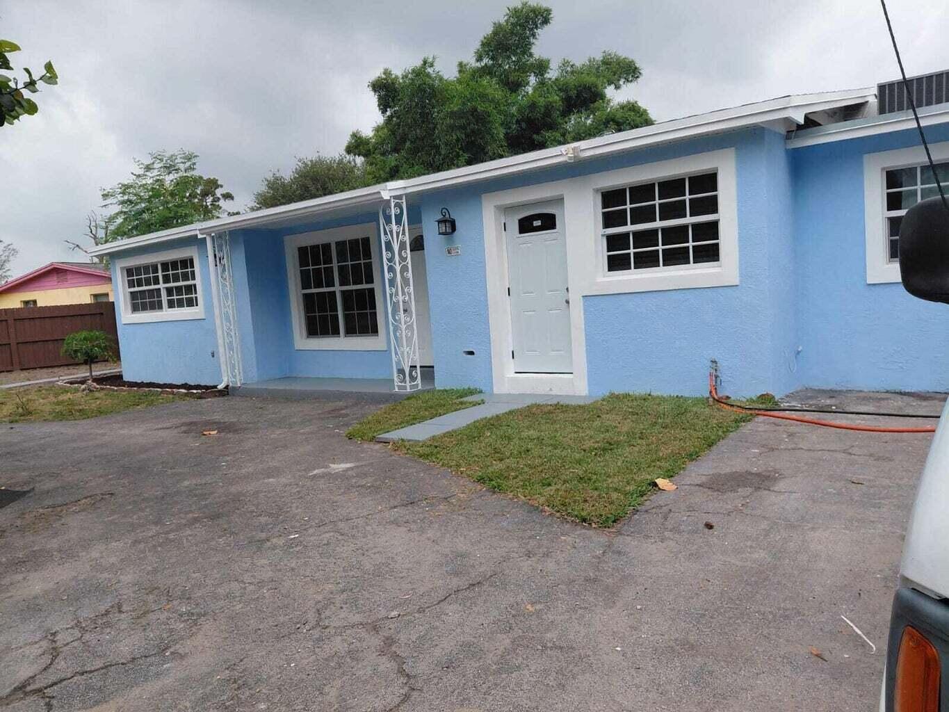 LAKE BELVEDERE ESTATES - Residential Lease