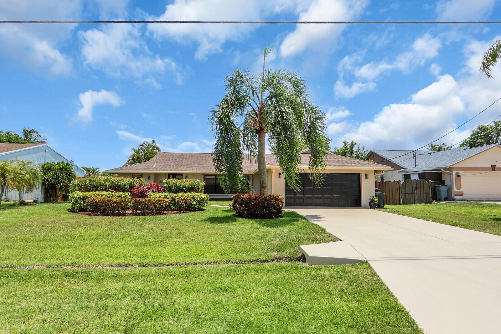 326 NE Surfside Avenue, Port St Lucie, FL, 34983/$619,000 1 326 NE Surfside Avenue