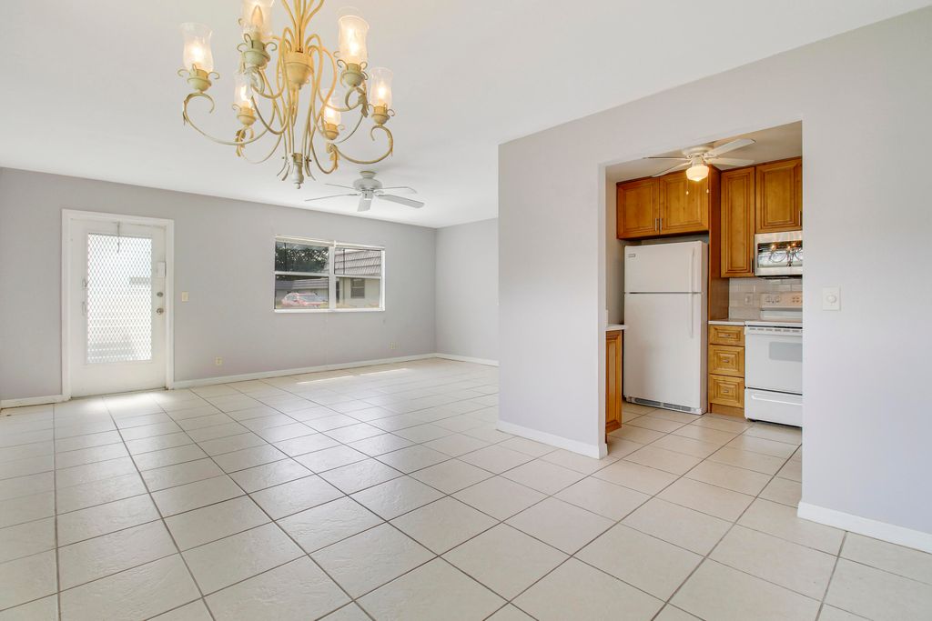 Photo of 175 Valencia H, Delray Beach, FL 33446 (MLS # B26039444)