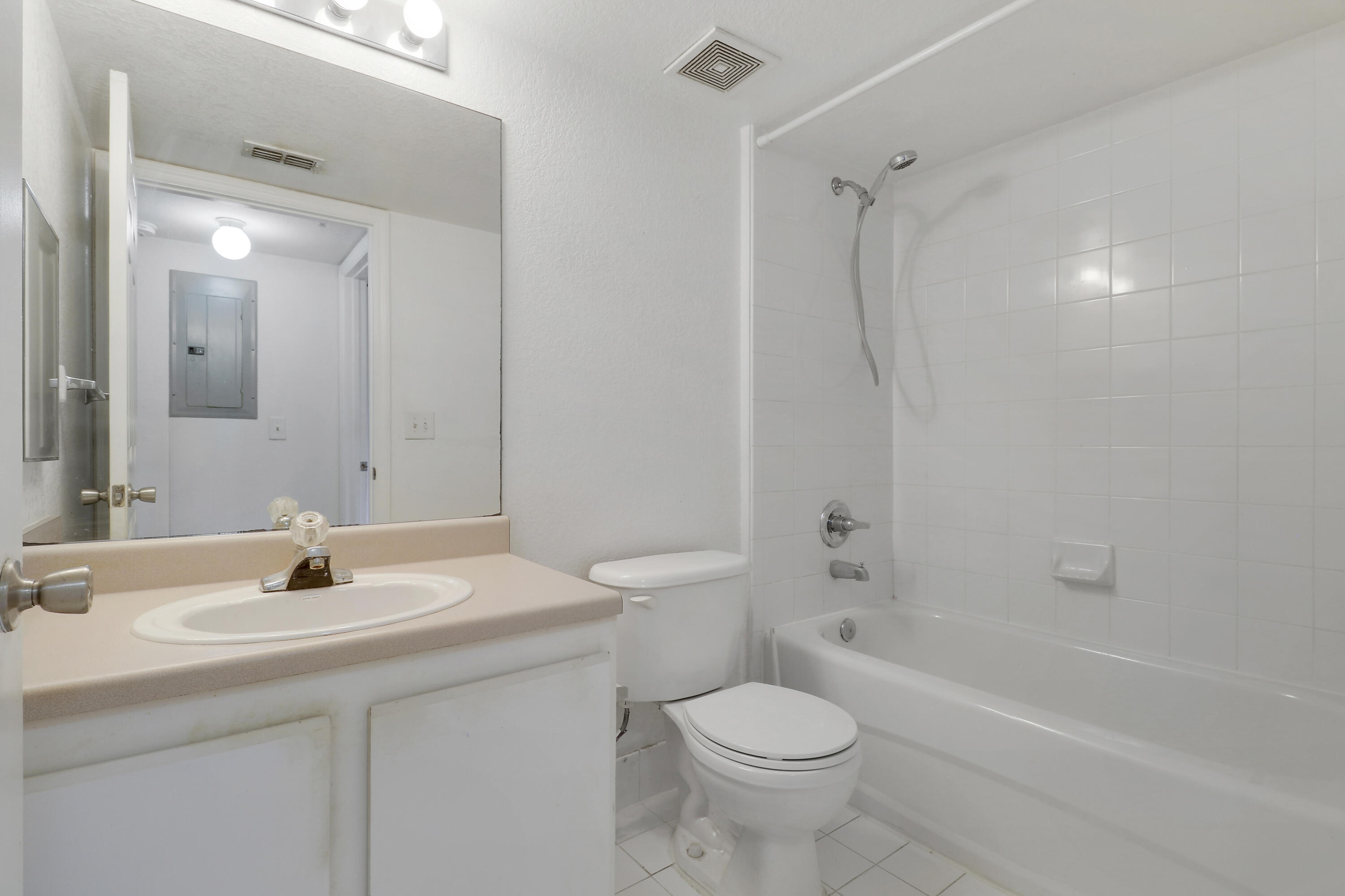 THE CLUB AT ST LUCIE WEST, A CONDOMINIUM - Residential