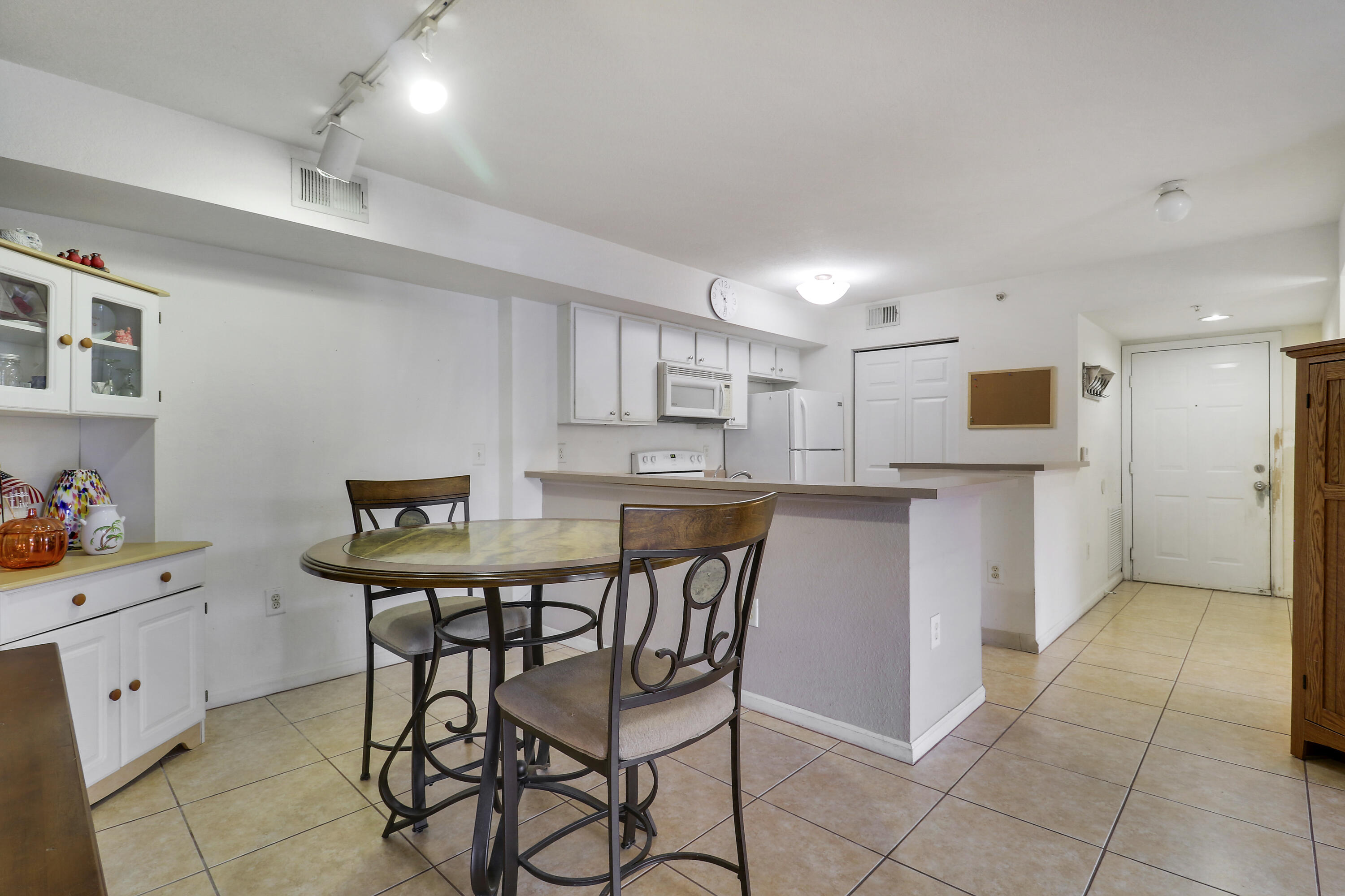 THE CLUB AT ST LUCIE WEST, A CONDOMINIUM - Residential