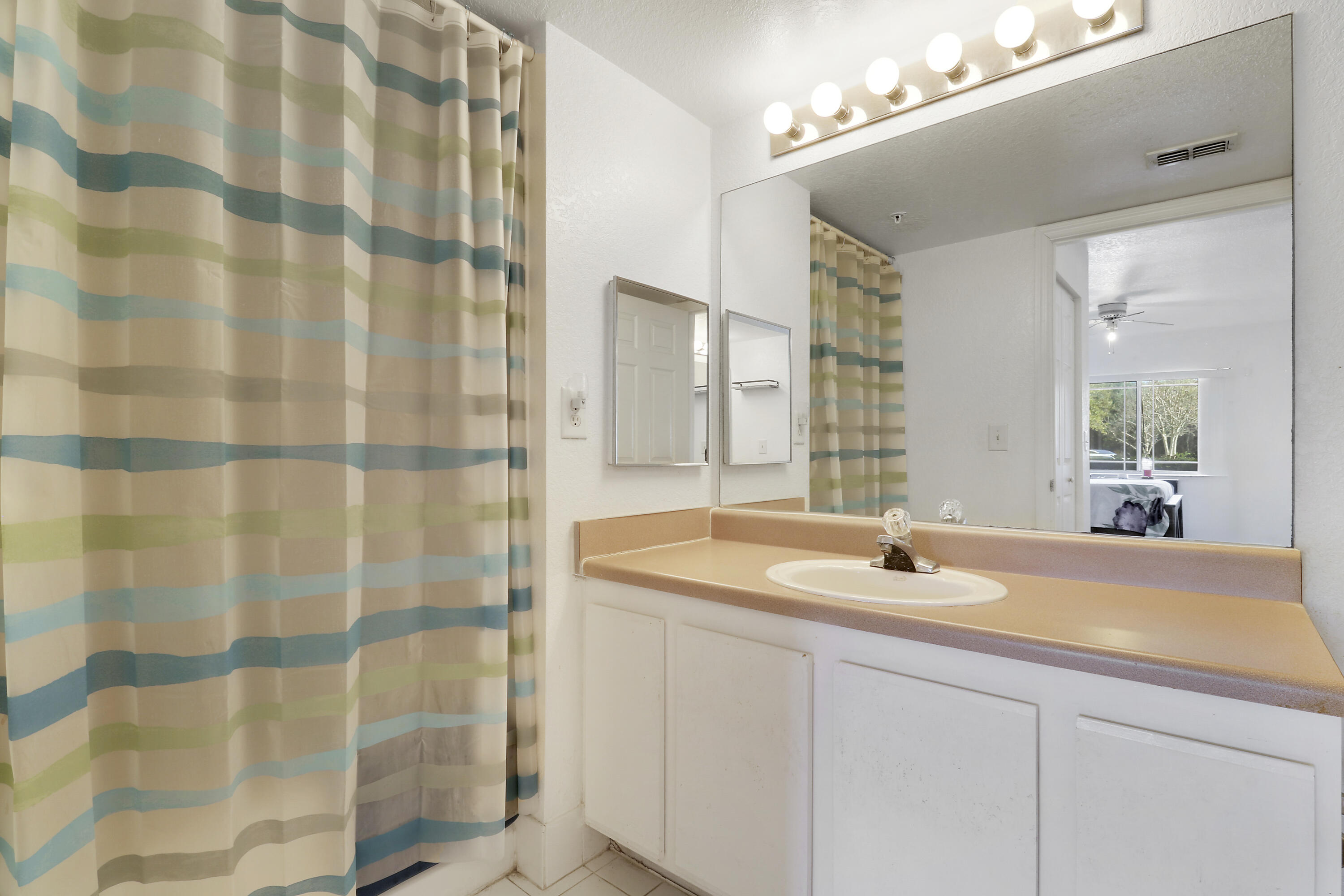 THE CLUB AT ST LUCIE WEST, A CONDOMINIUM - Residential