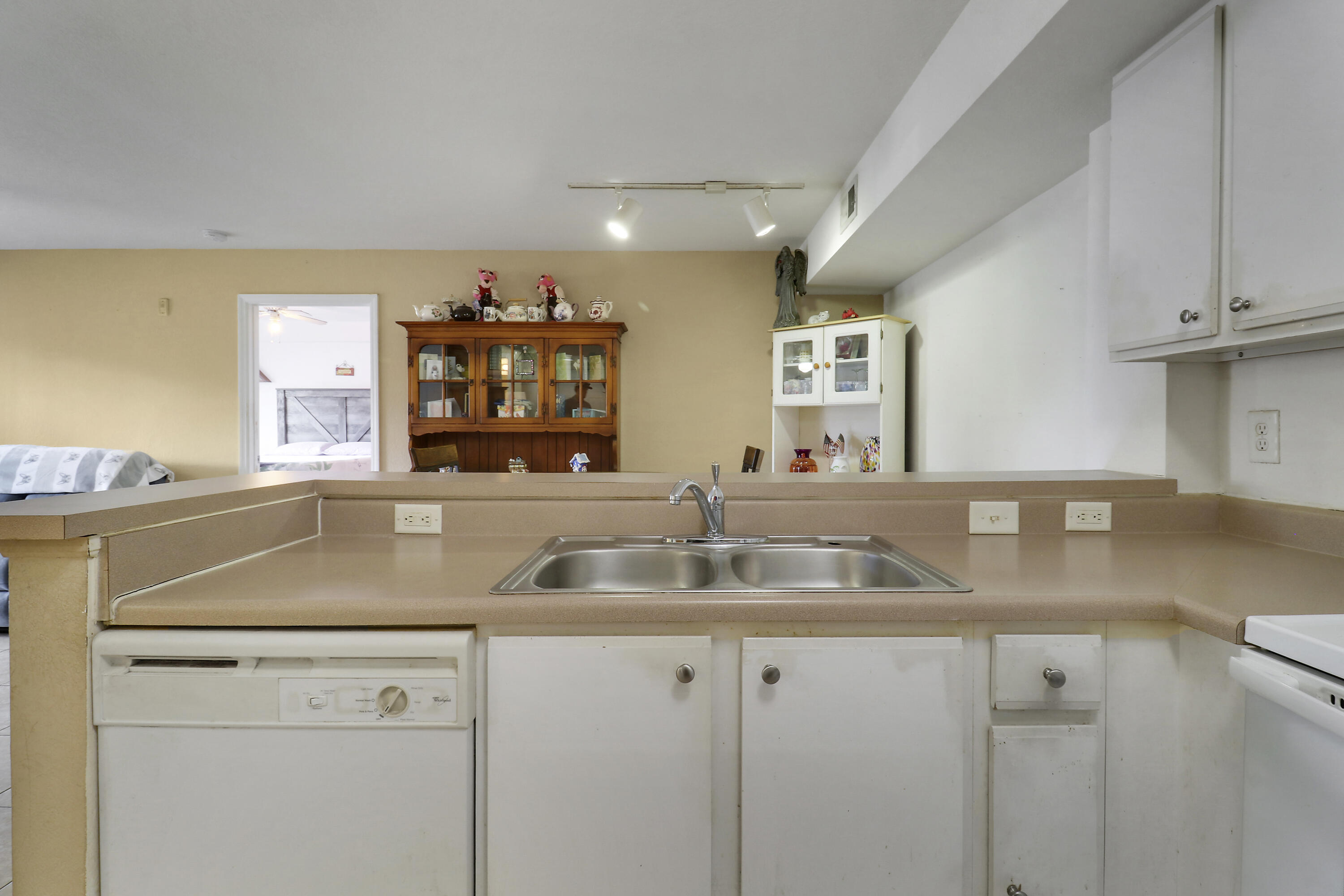 THE CLUB AT ST LUCIE WEST, A CONDOMINIUM - Residential