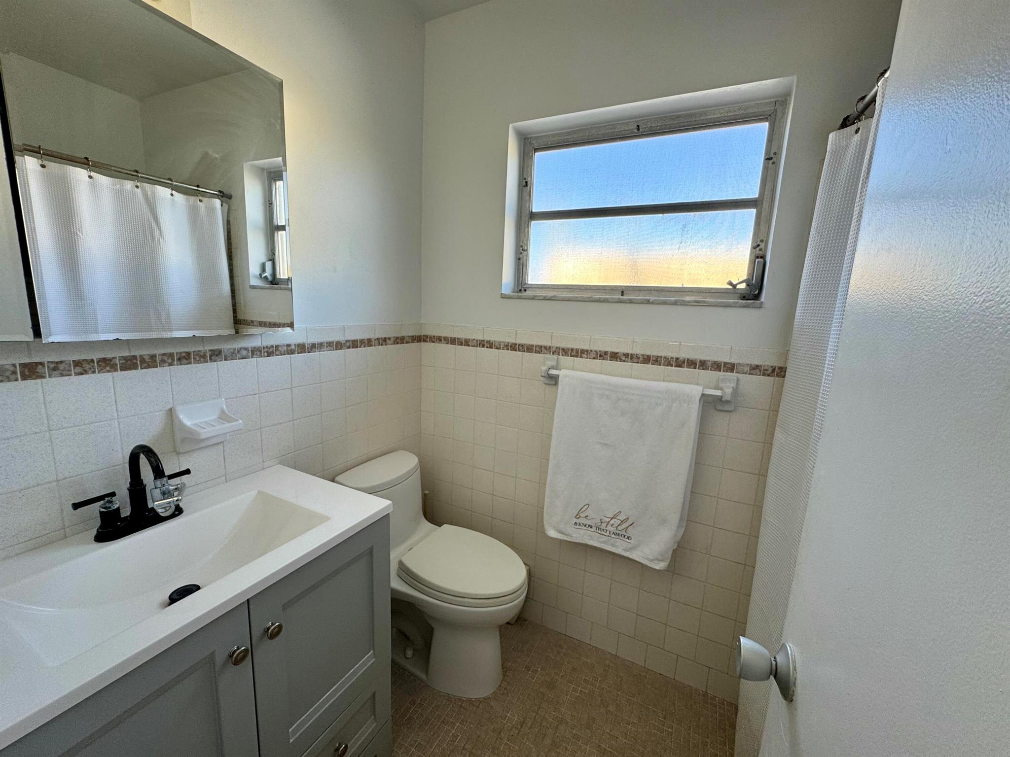 TOWNSITE APTS SEVENTEEN C - Residential