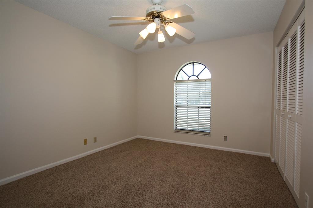 HIDDEN VALLEY SEC 3 - Residential Lease