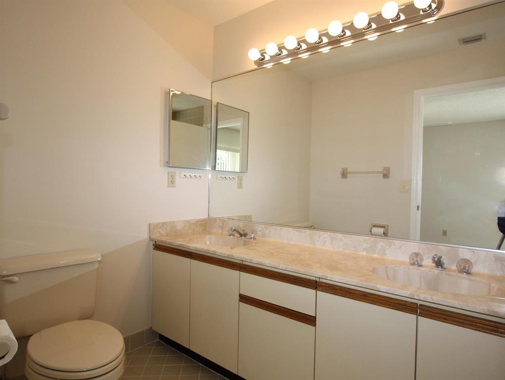 HIDDEN VALLEY SEC 3 - Residential Lease