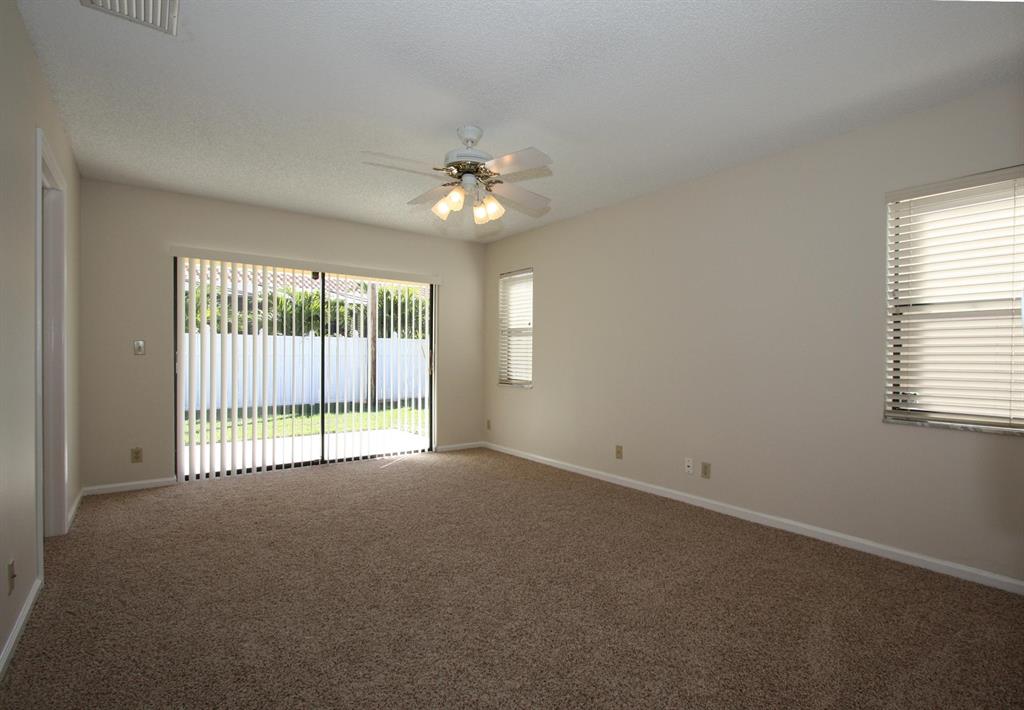 HIDDEN VALLEY SEC 3 - Residential Lease