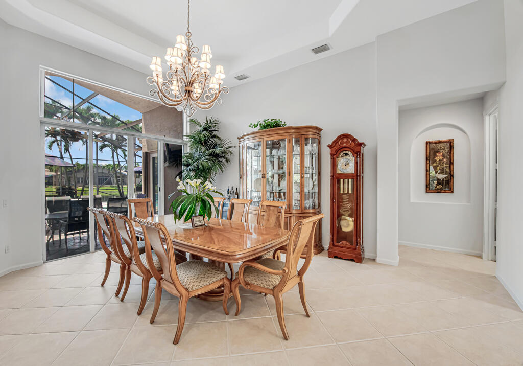 VALENCIA SHORES - Residential