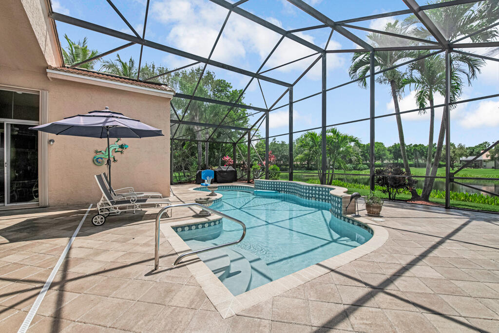 VALENCIA SHORES - Residential