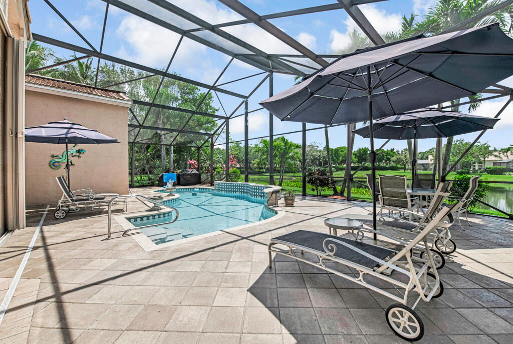 VALENCIA SHORES - Residential
