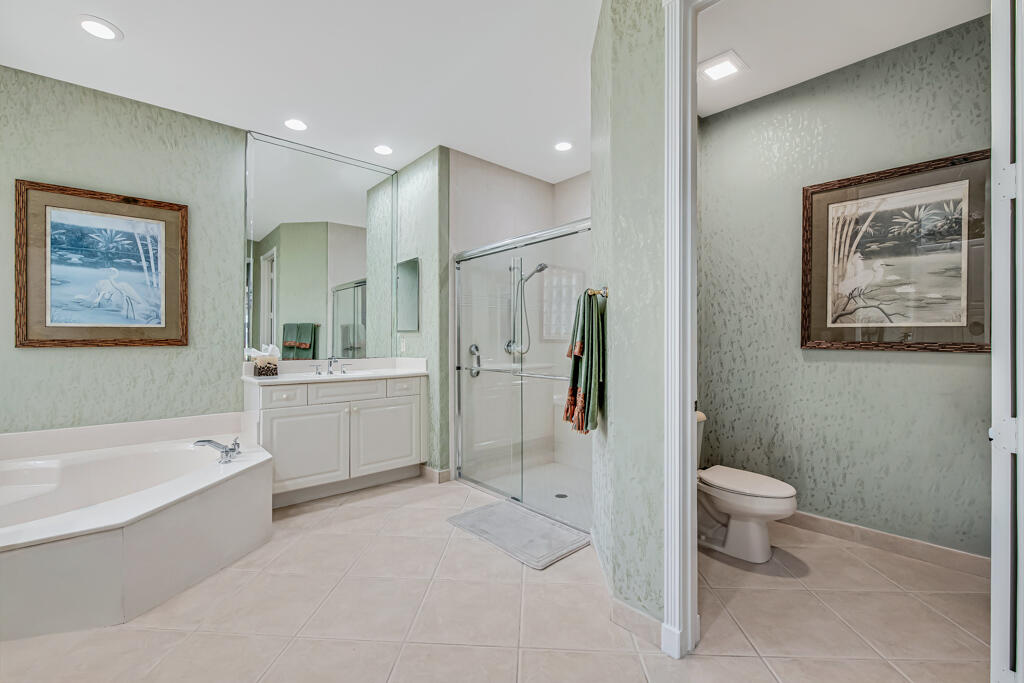 VALENCIA SHORES - Residential