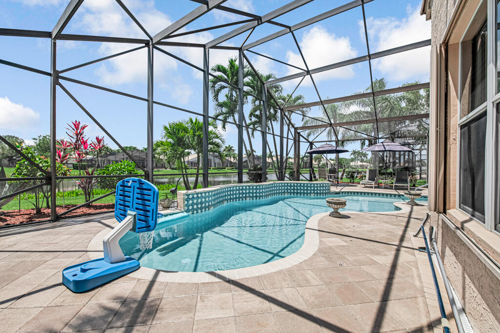 VALENCIA SHORES - Residential