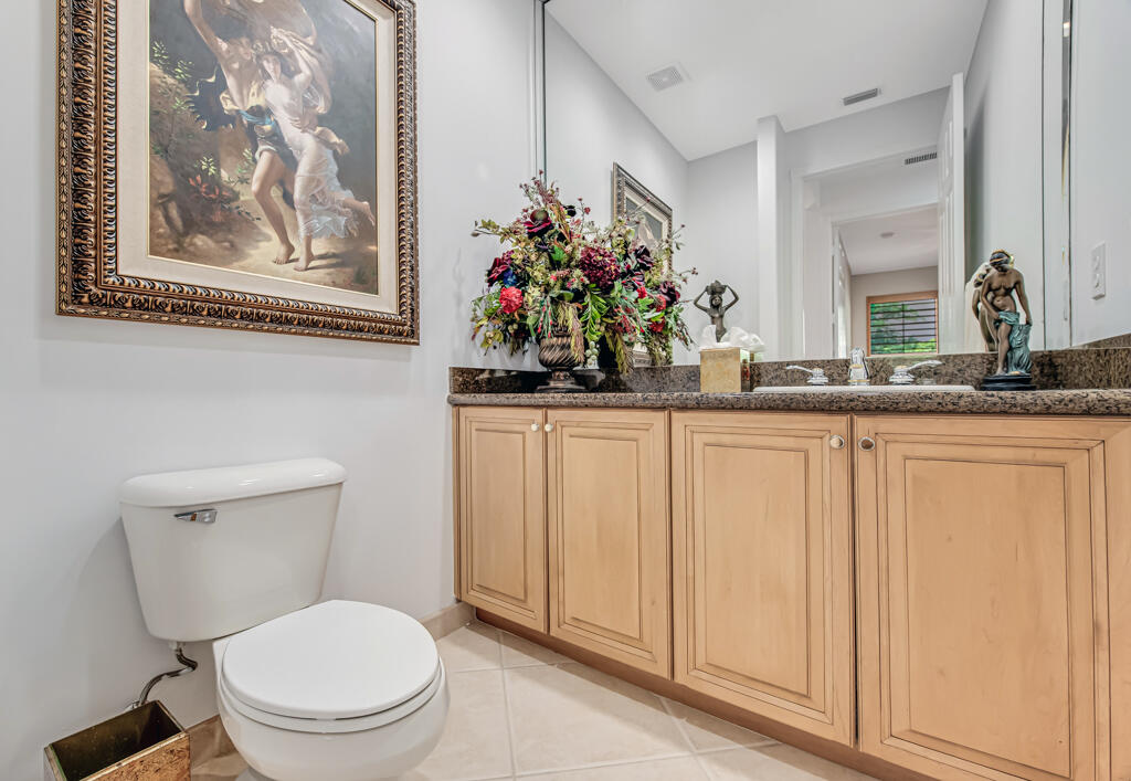 VALENCIA SHORES - Residential