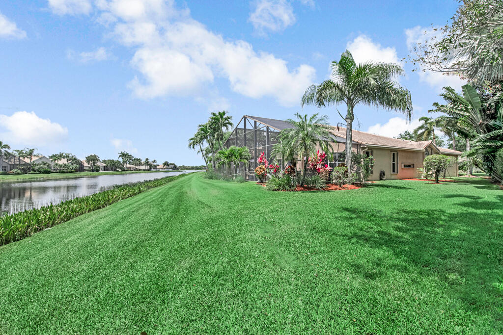 VALENCIA SHORES - Residential