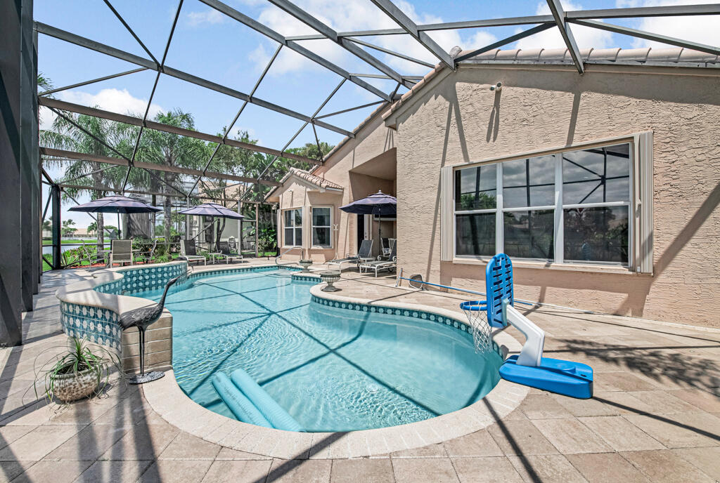 VALENCIA SHORES - Residential