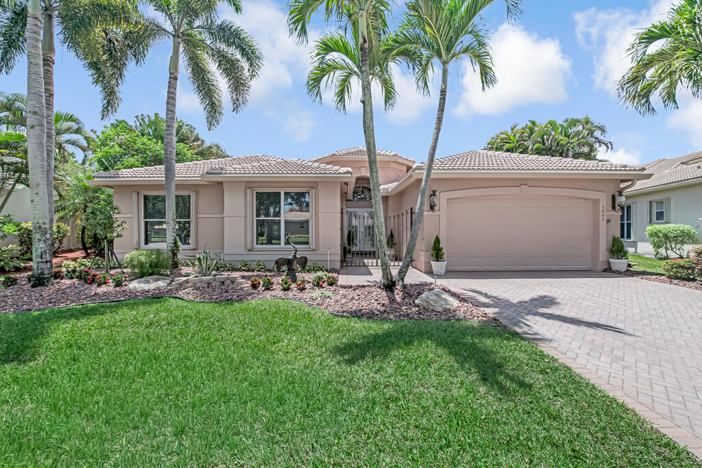 VALENCIA SHORES - Residential