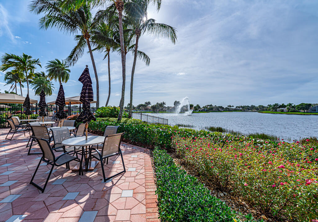 VALENCIA SHORES - Residential