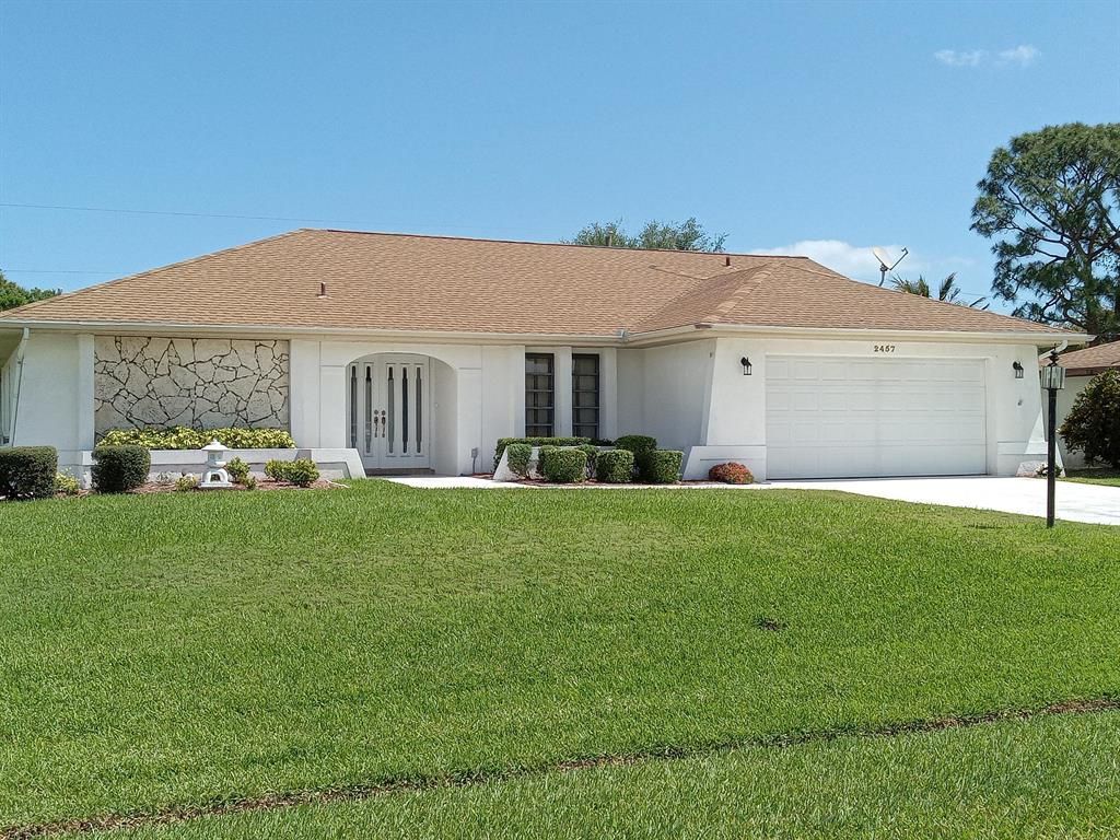 Photo of 2457 SE Camarin Street, Port St Lucie, FL 34952 (MLS # R10875909)
