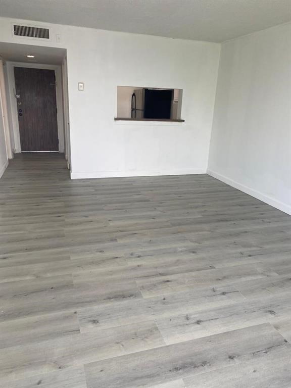Montecarlo Condo - Residential