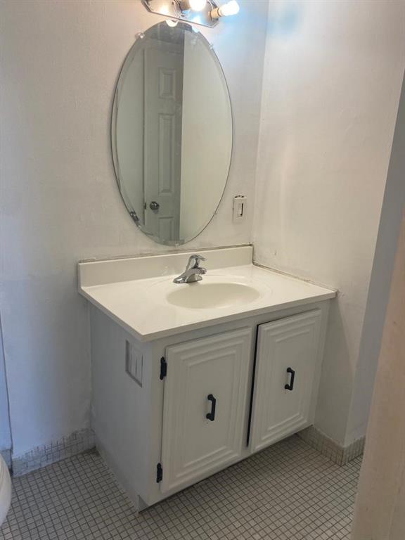 Montecarlo Condo - Residential