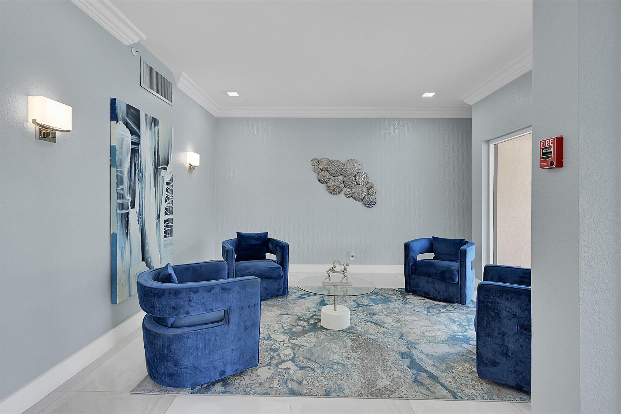 LAKEWOOD MIDRISE CONDO - Residential Lease