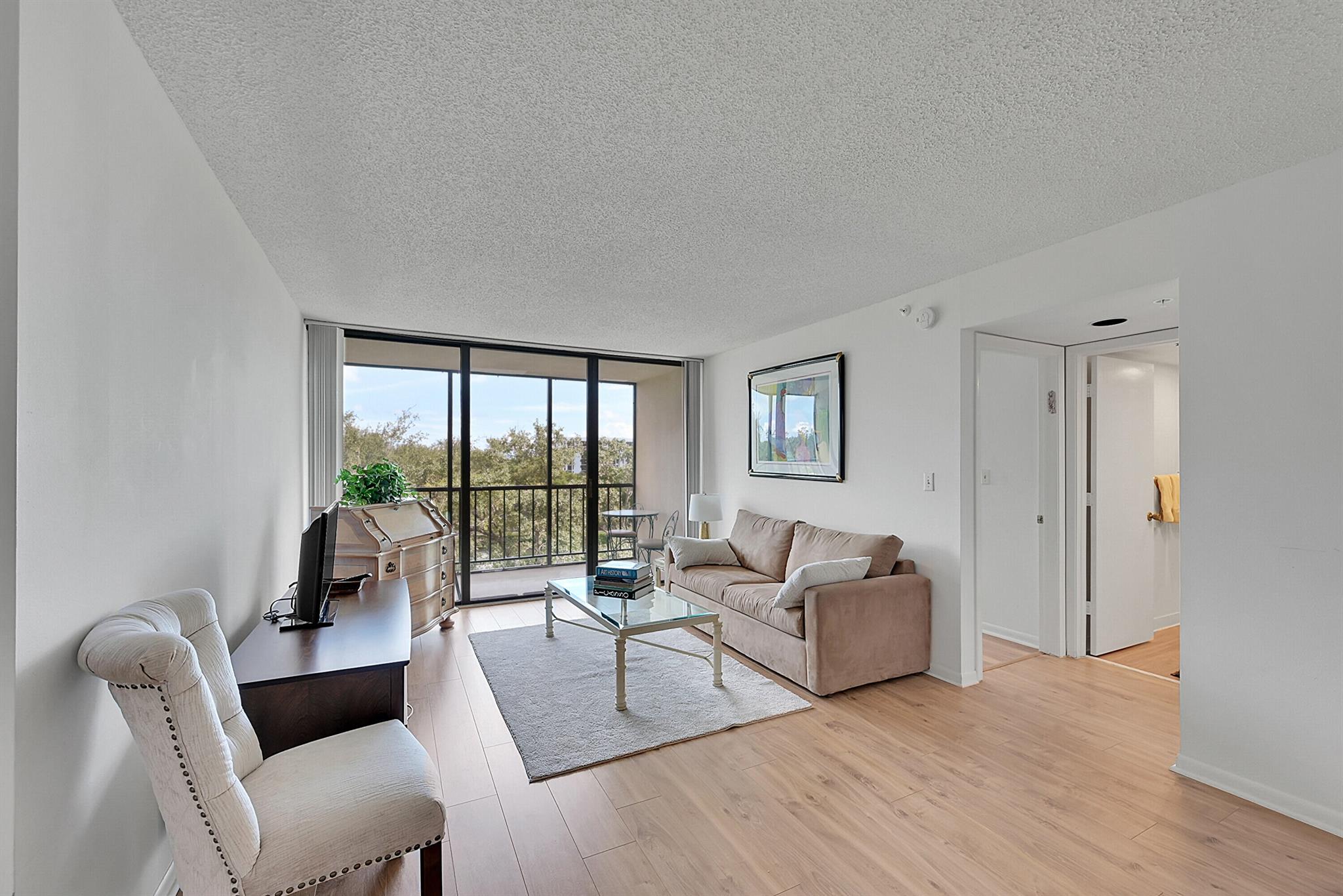 LAKEWOOD MIDRISE CONDO - Residential Lease