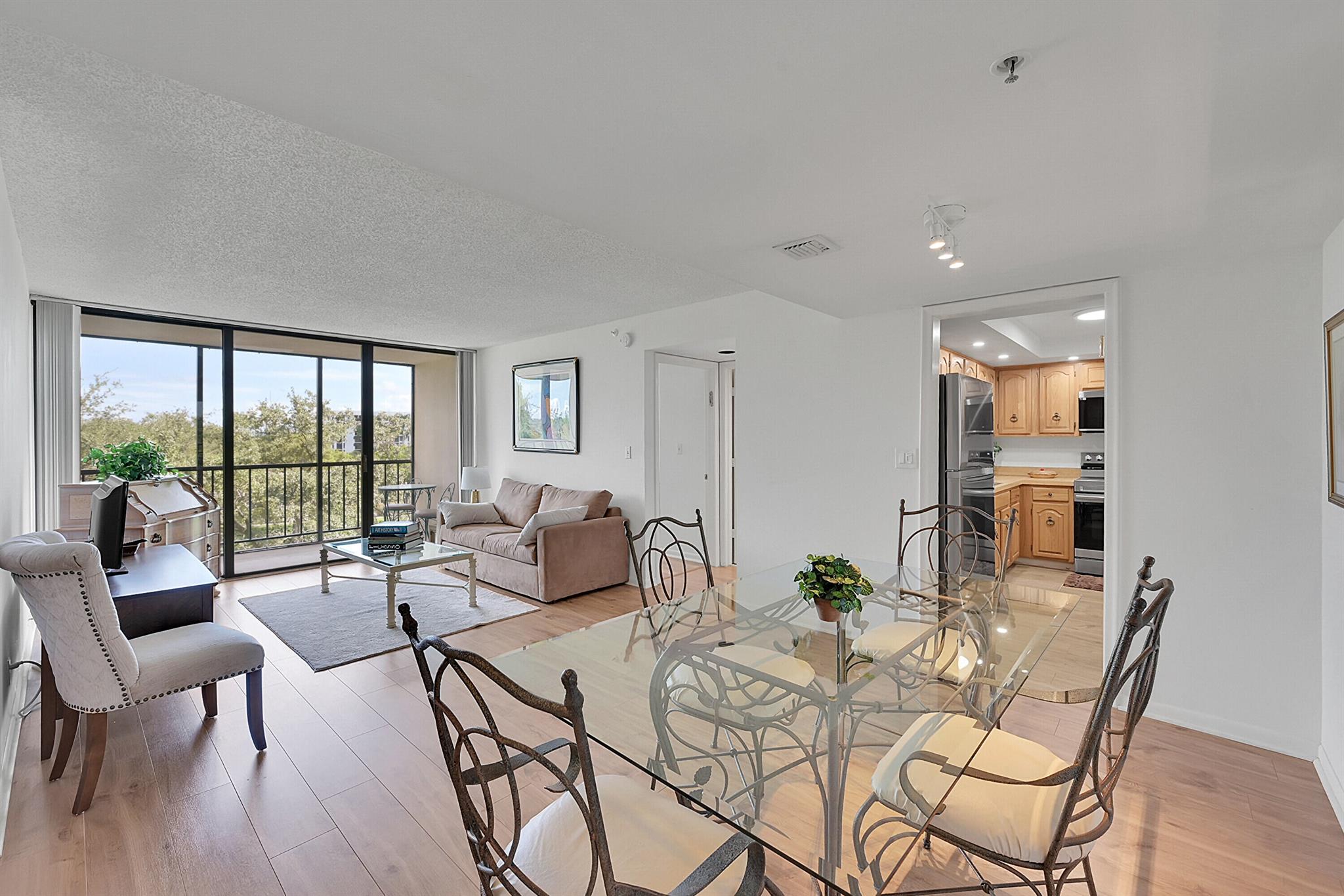 LAKEWOOD MIDRISE CONDO - Residential Lease