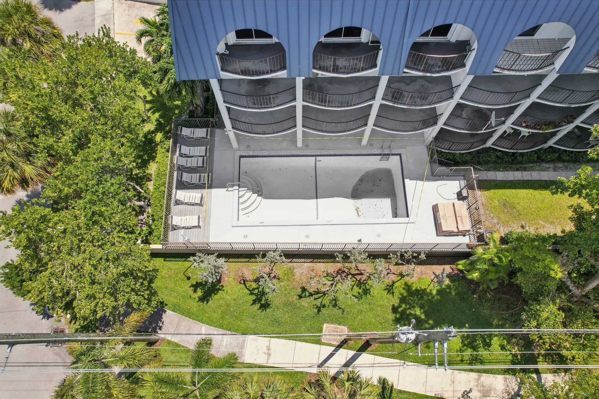 TOP OF THE MILE SOUTH CON - Residential