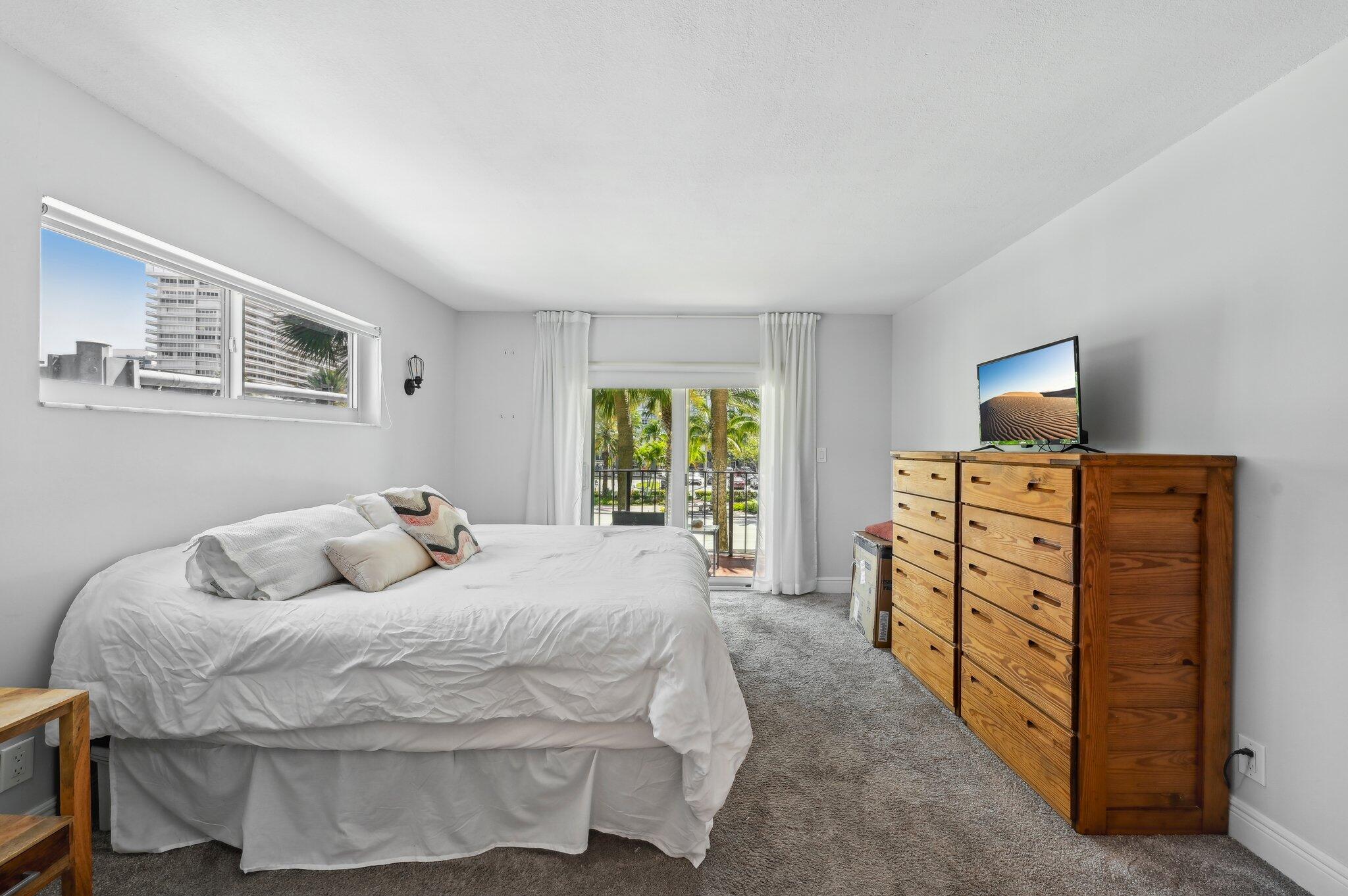 TOP OF THE MILE SOUTH CON - Residential