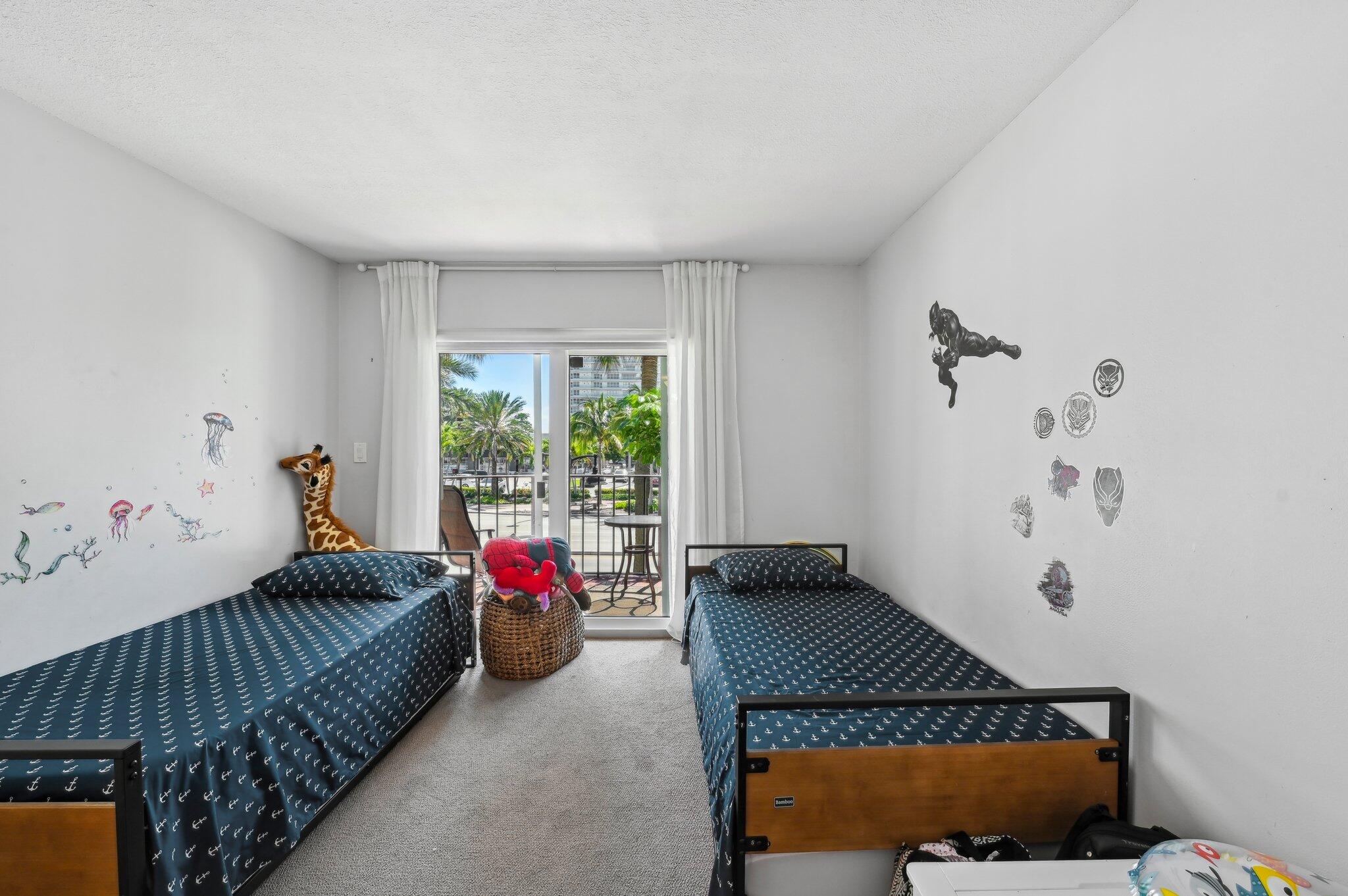 TOP OF THE MILE SOUTH CON - Residential