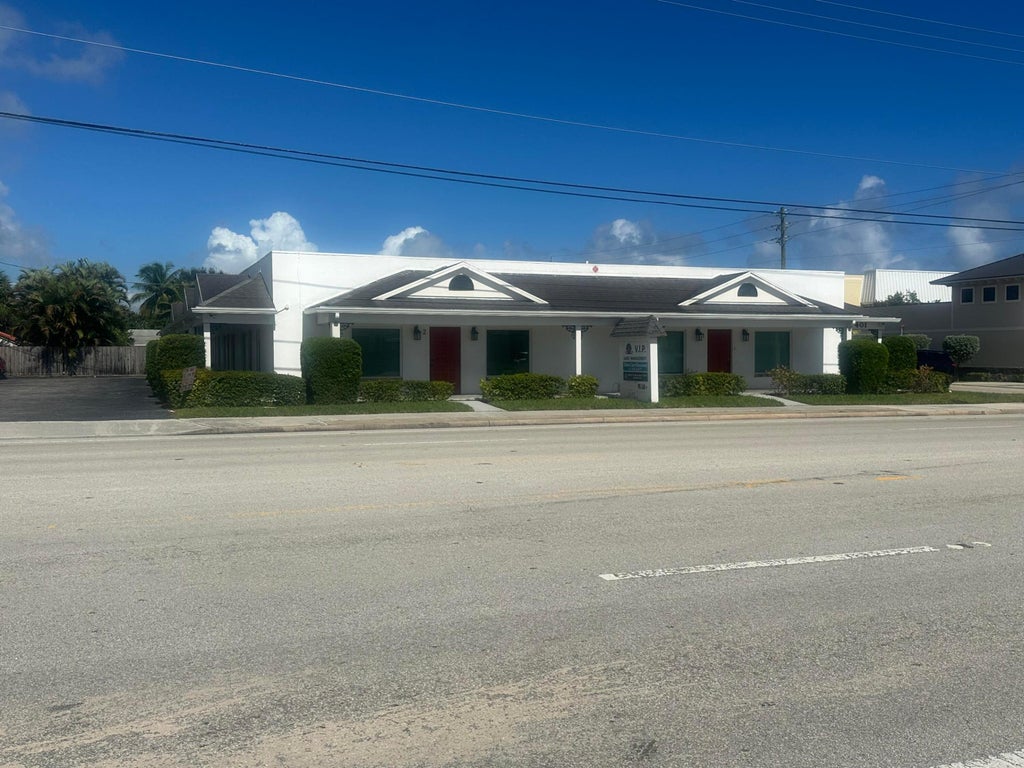 Photo of 401 W Lantana Road, Lantana, FL 33462 (MLS # B26074051)