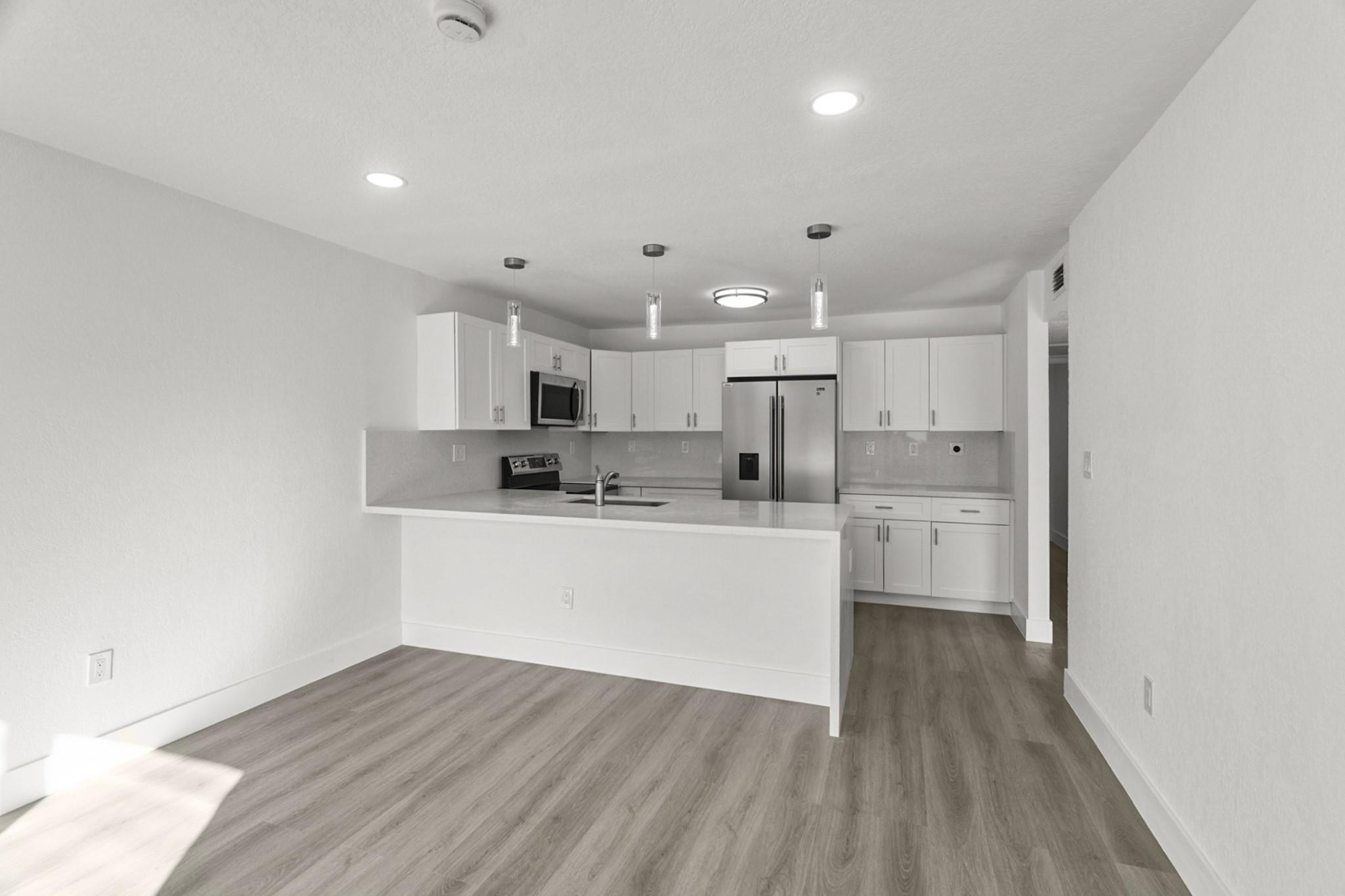 View photos, virtual tours, details... 20731 NW 41st Avenue Road