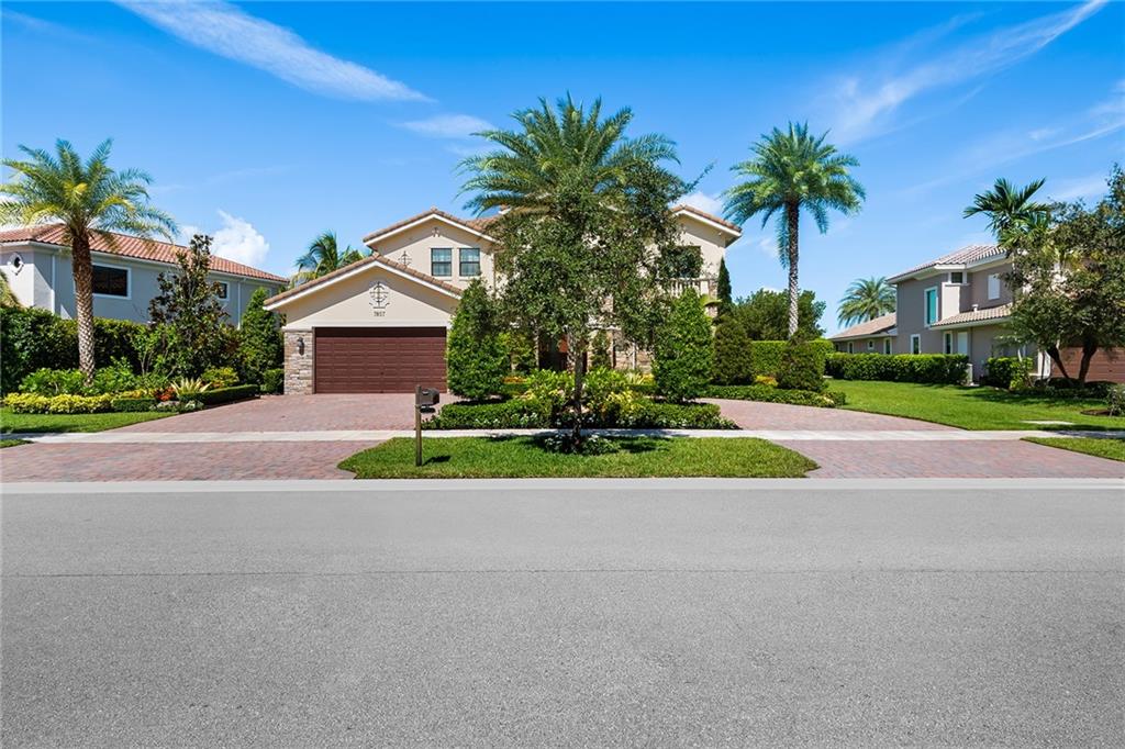 PARKLAND GOLF & COUNTRY C - Residential